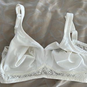 Anita Cream Wireless Bra - Ivory 36DD/36E